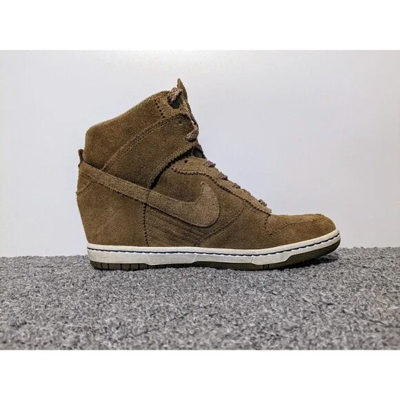 Nike Dunk Sky Hi Womens Size 11 Hidden Wedge Shoes - Picture 2 of 9